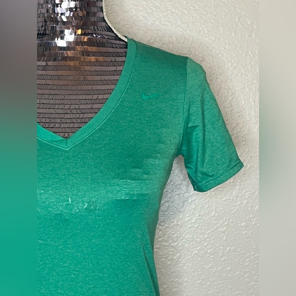 Nike Dri-fit Athletic Cut Tee Green XS - Picture 3 of 4